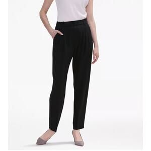 M.M. LaFleur Howland Black Pleated Tapered Trouser Pants Size 0 Petite